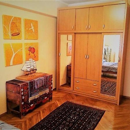 Spacious And Cozy 塔什干 外观 照片