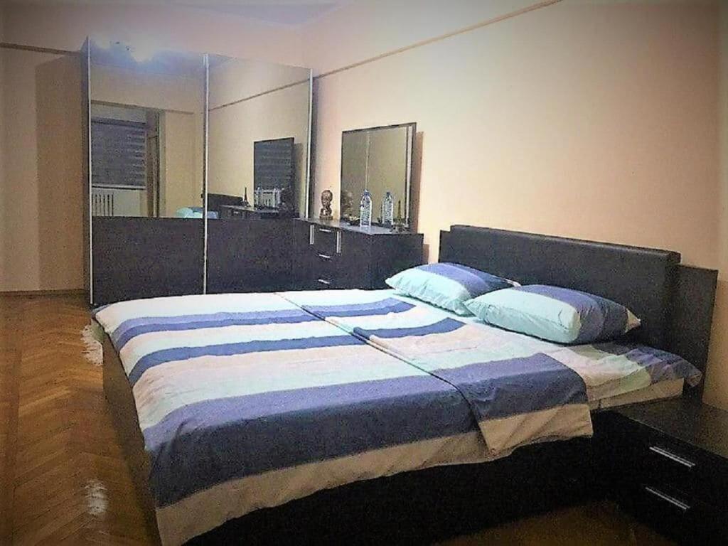 Spacious And Cozy 塔什干 外观 照片